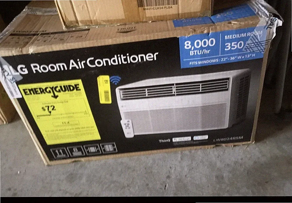 LG 8000 BTU medium ROOM Air Conditioner, 350sq ft NEW IN BOX
